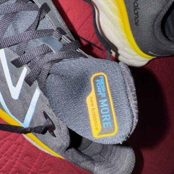 NEW  -----New Balance Fresh Foam X mens 12.5 D  , Black, New..Excellent Cond. main image 6